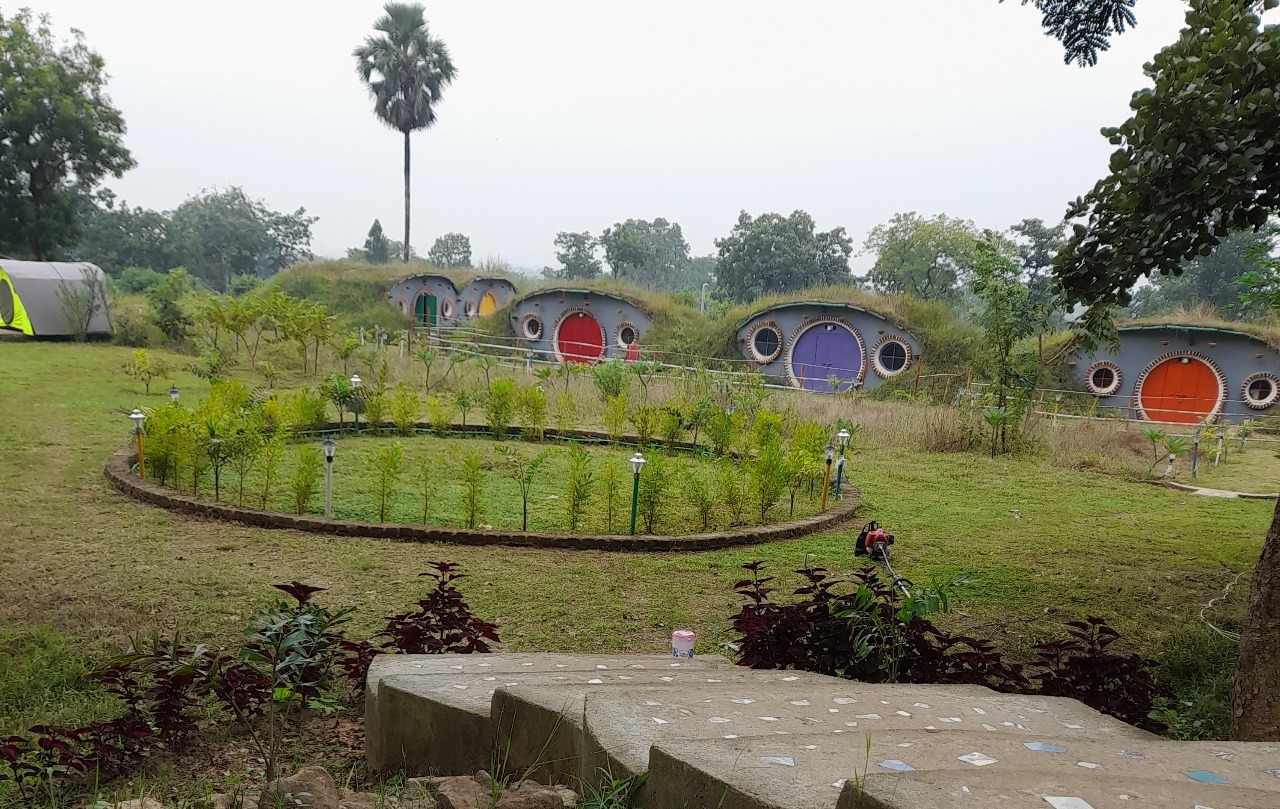 A Checklist for Finding the Perfect Hobbit House in Purulia